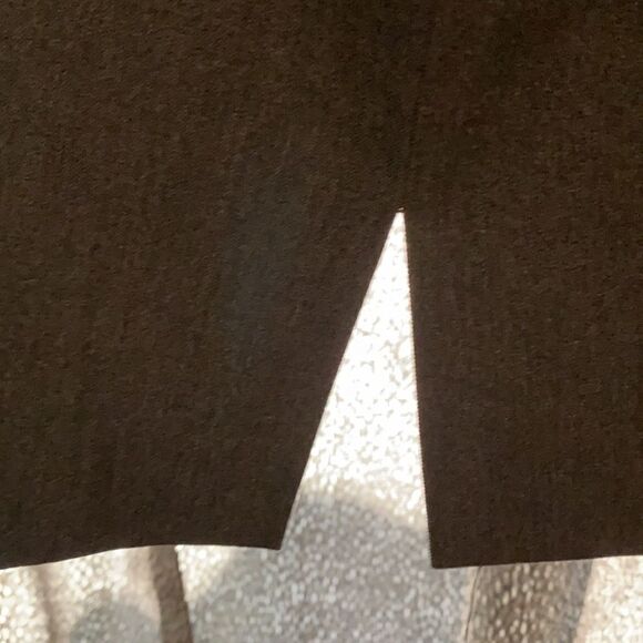 Limited Skirt Size 2 - Picture 2 of 3